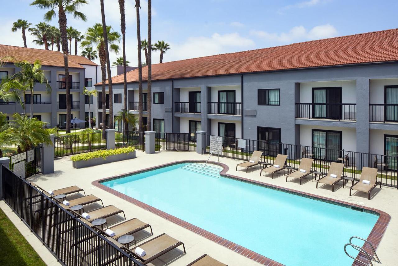 Courtyard By Marriott Los Angeles Hacienda Heights Orange County Bagian luar foto