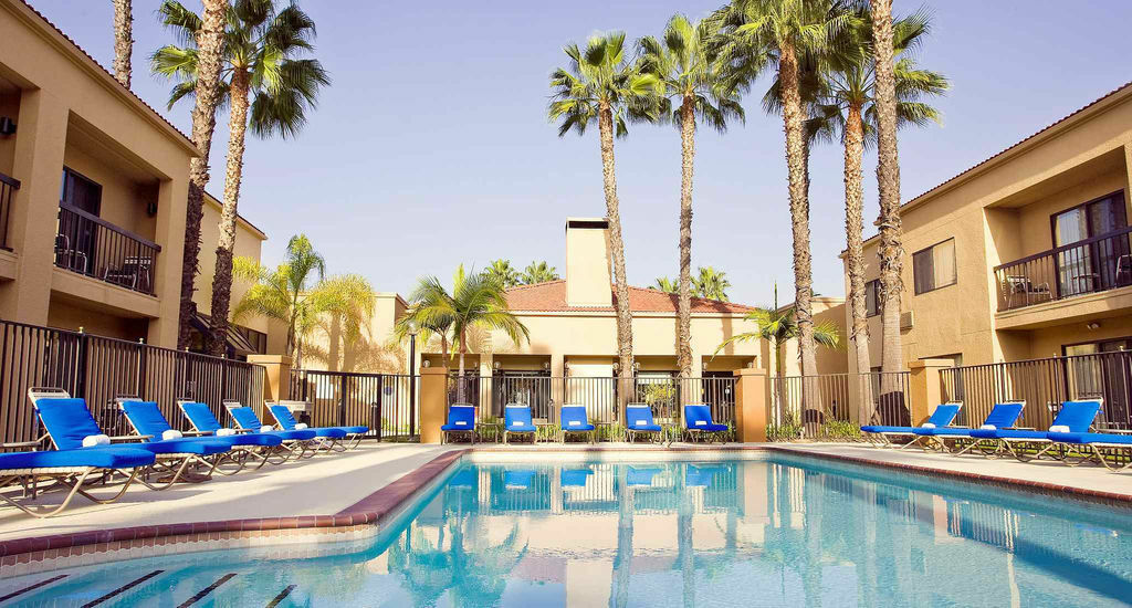 Courtyard By Marriott Los Angeles Hacienda Heights Orange County Bagian luar foto